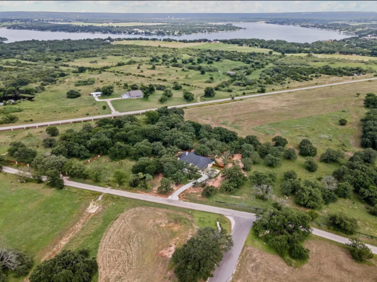 Property photo of 3501 Williamson Rd, Granbury, TX