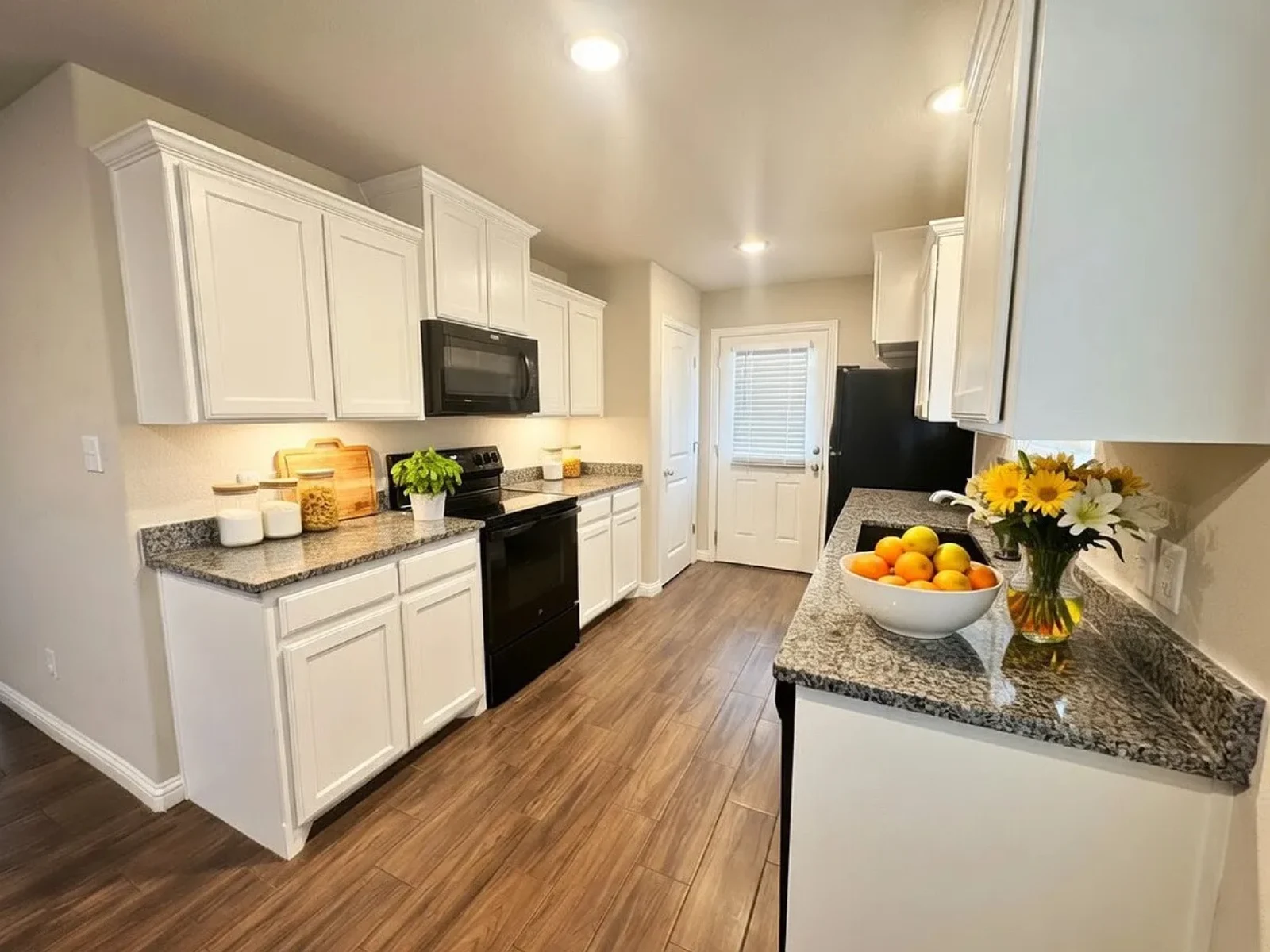 Property photo of 762 Rolling Terrace Cir, Granbury, TX